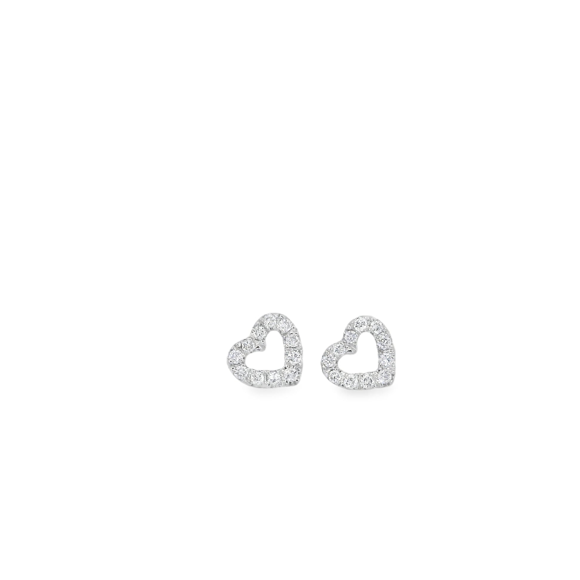 14kw Lab Heart Studs
0.15cttw