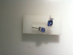 18KWG TANZ AND DIA OVAL STUDS T=2.50 D=.15CTTW