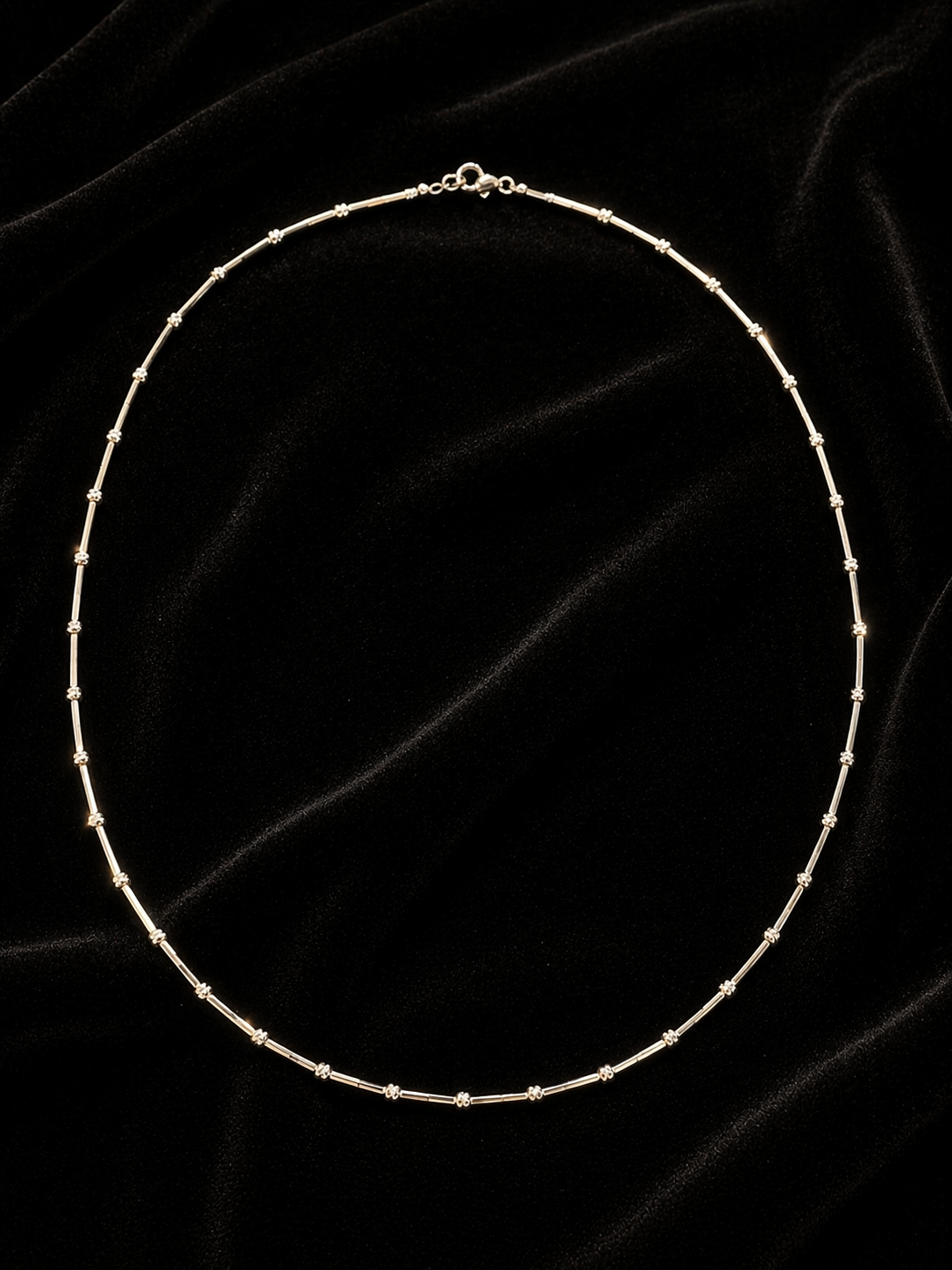14KYG POL HOLLW ALT SQ TUBE & BEAD DESIGN