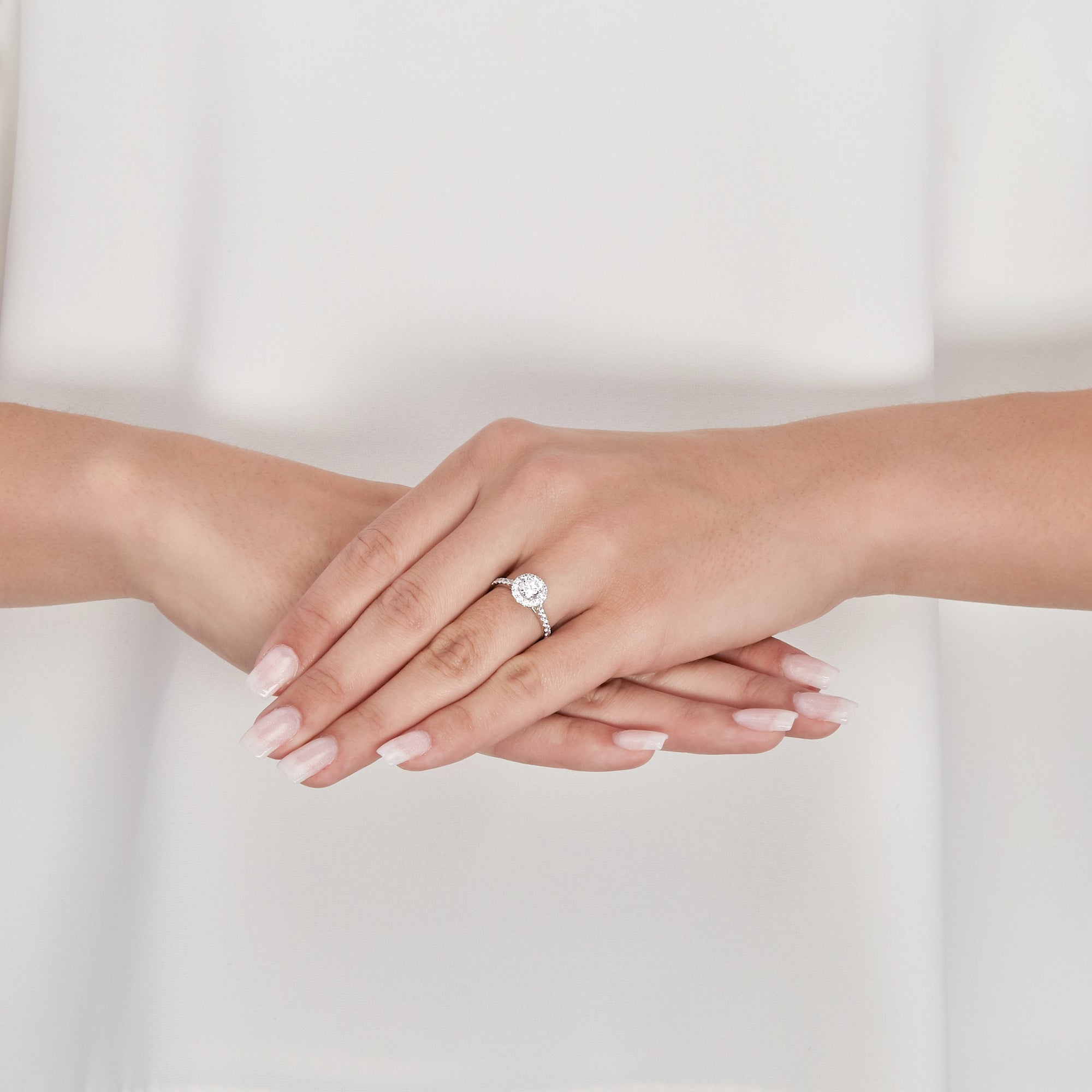 HALO ENGAGEMENT RING