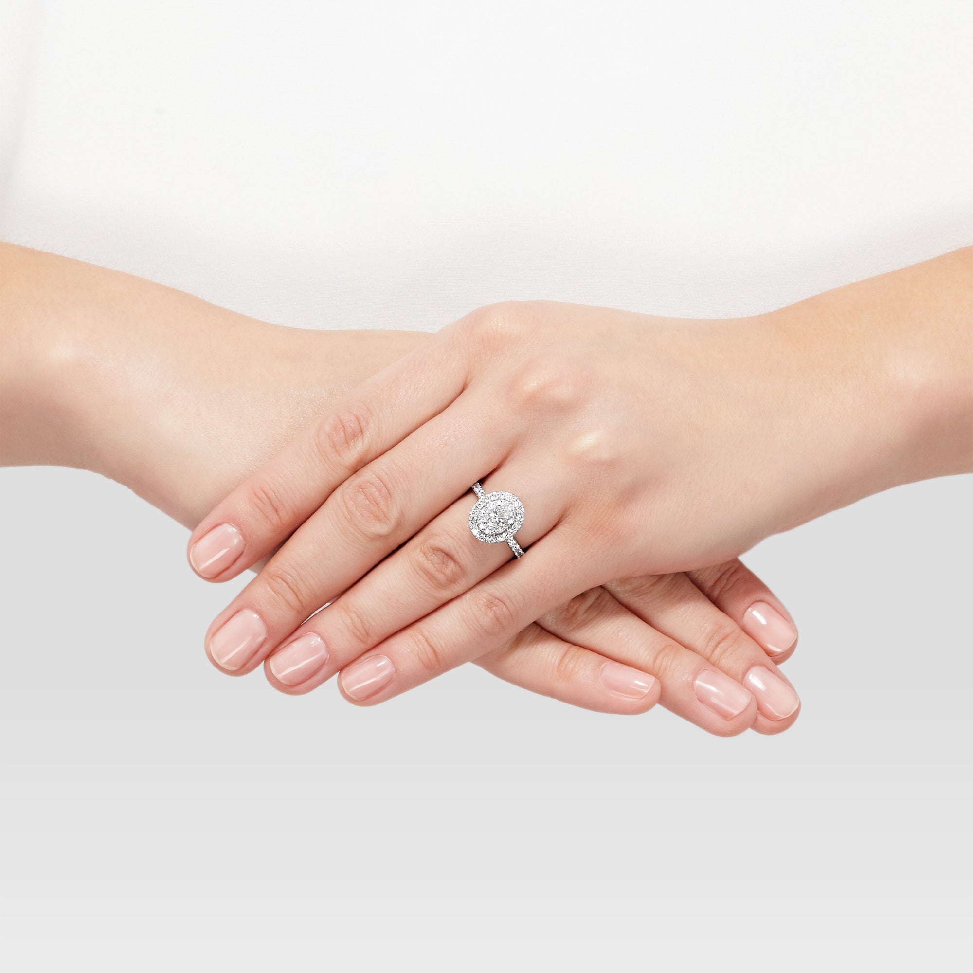 HALO ENGAGEMENT RING