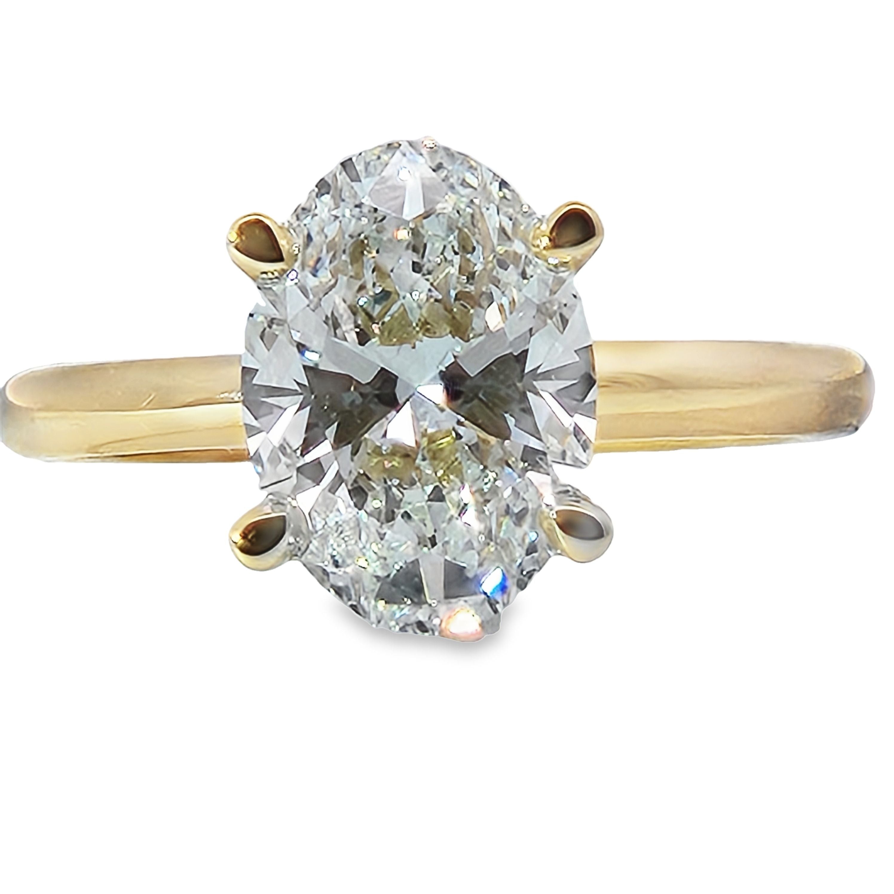 Lab Grown - 14Ky 3.06Cttw E VVs2 Oval Hidden Halo Solitaire
D=3.06Ct
Lg742504117