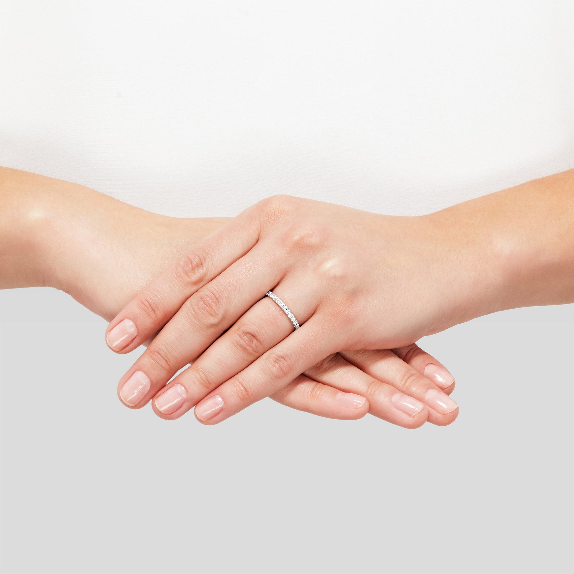 Shared Prong Halfway Wedding Band