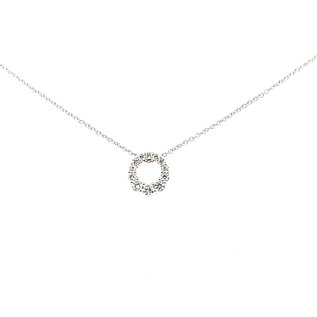 Lab Grown - 14Kw 1/4Cttw Graduated Circle Pendant