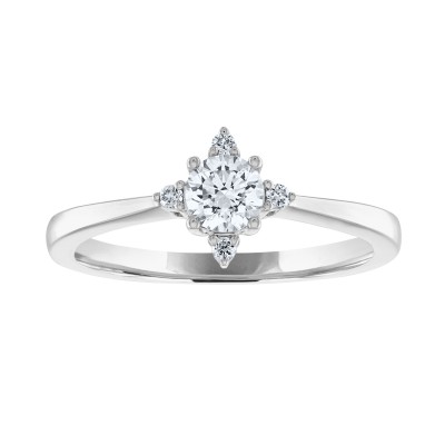 10kw Lab Grown Diamond Engagement Ring