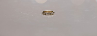 14Ky 1.00Cttw 11 Stone Diamond Channel Band
