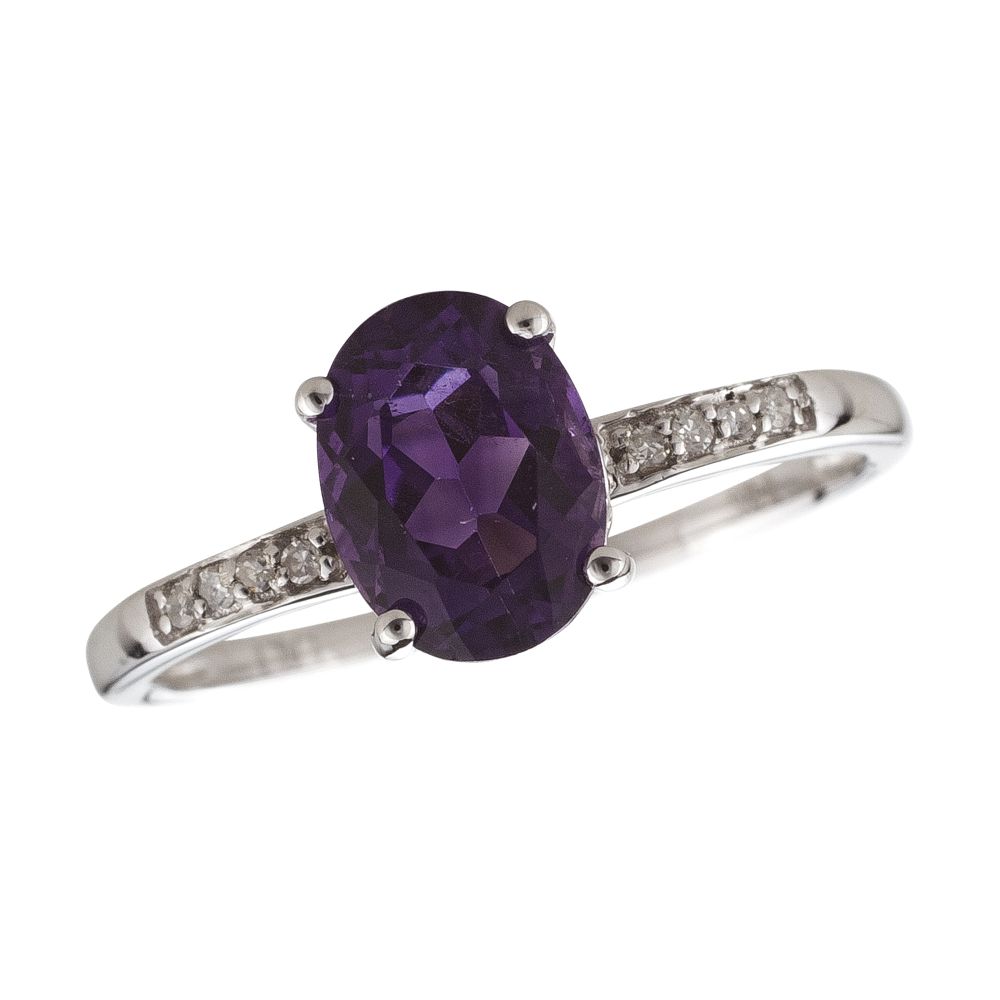 14Kw 8X6mm Oval Amethyst Ring W/ Diamond Accents